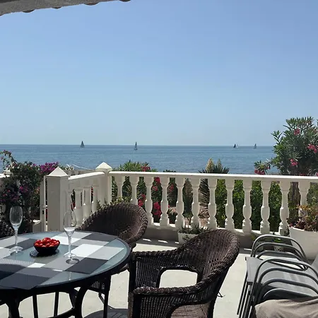 Dream House Τορεβιέχα